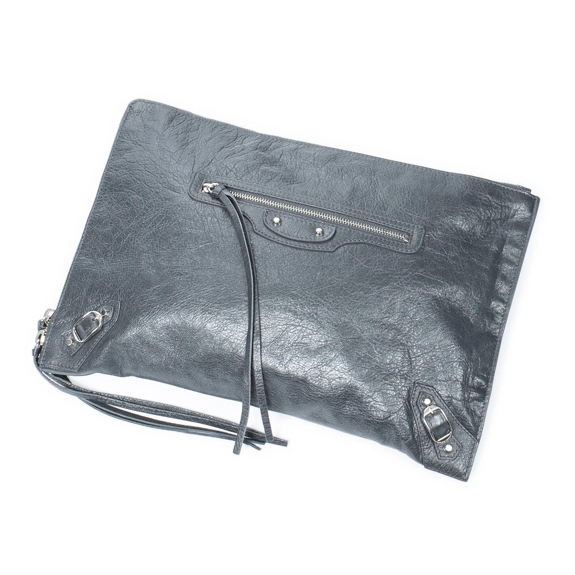 Balenciaga Crossbody Bags - Classic Zip Clutch - Gr. unisize - in Grau - für Damen