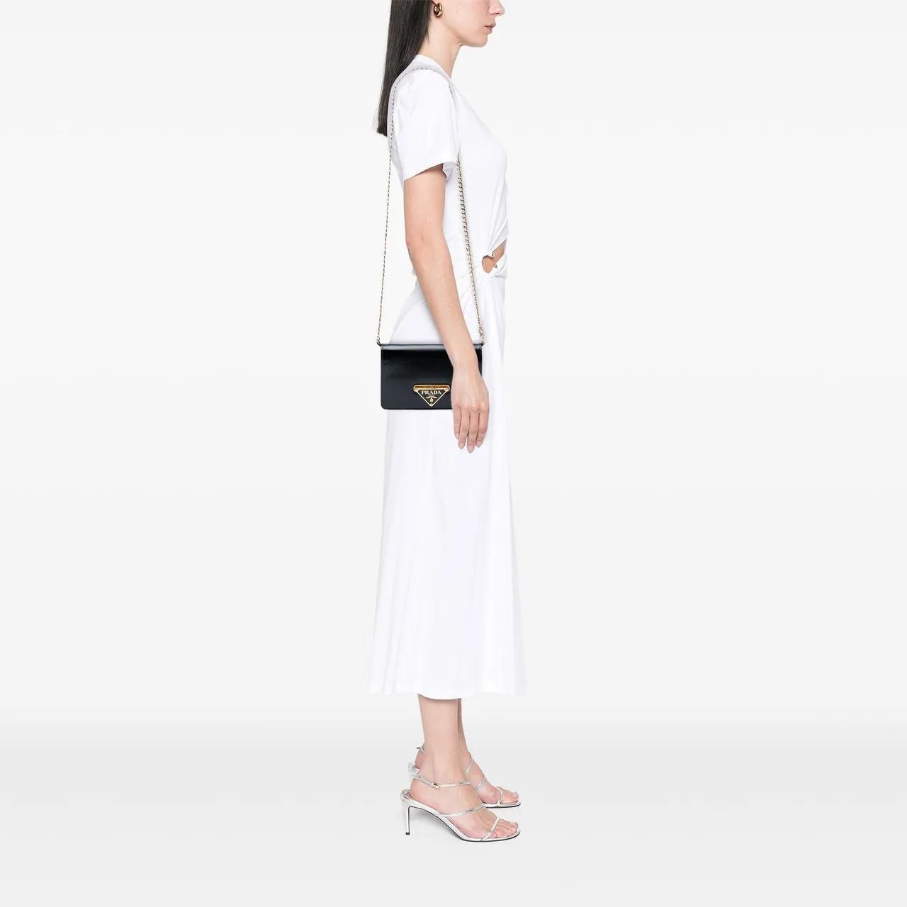 Thumbnail - Prada Hobo Bags - Saffiano Vernice Flip Lock Wallet on Chain Clutch - Gr. unisize - in Schwarz - für Damen