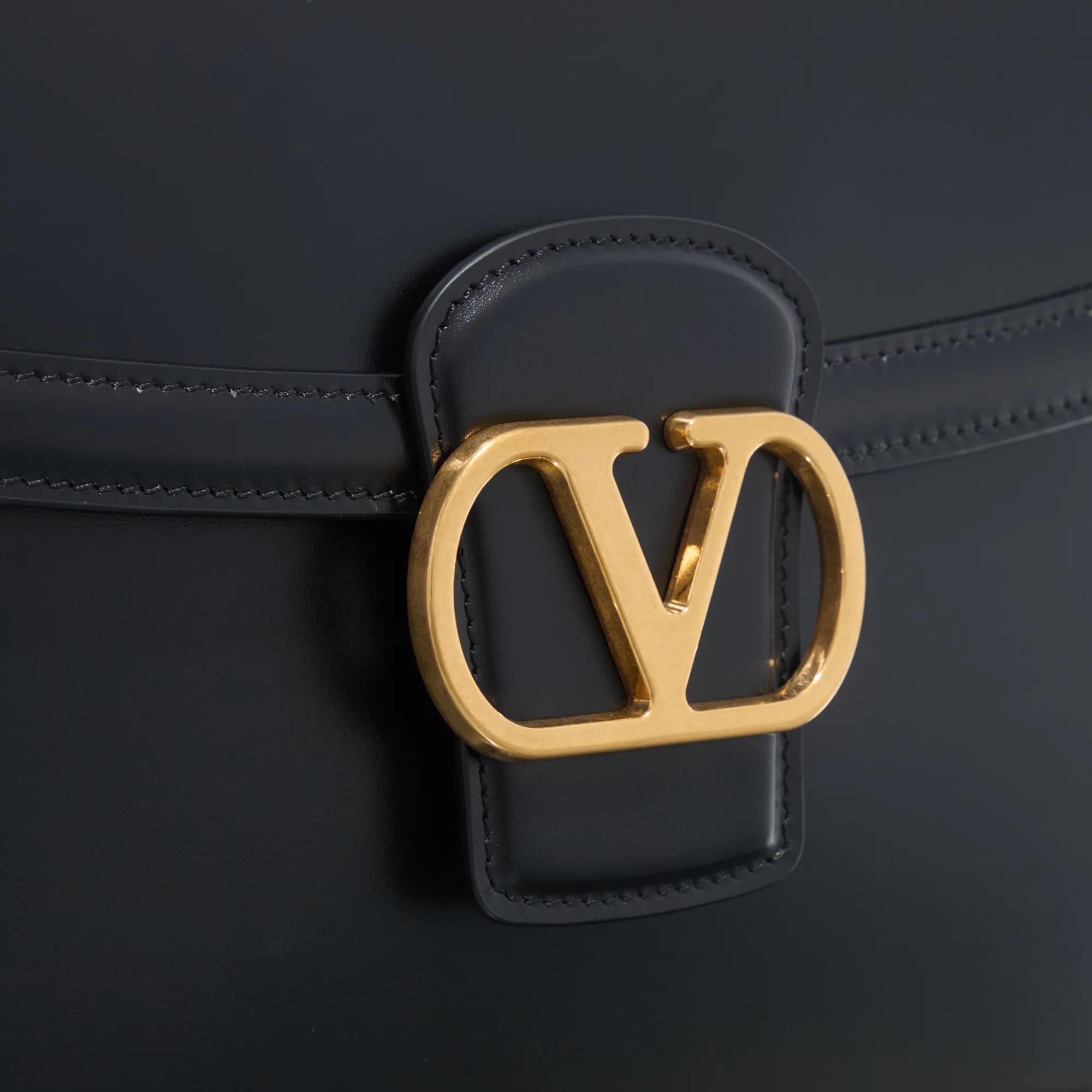 Valentino Garavani Hobo bags Shoulder Bag in zwart