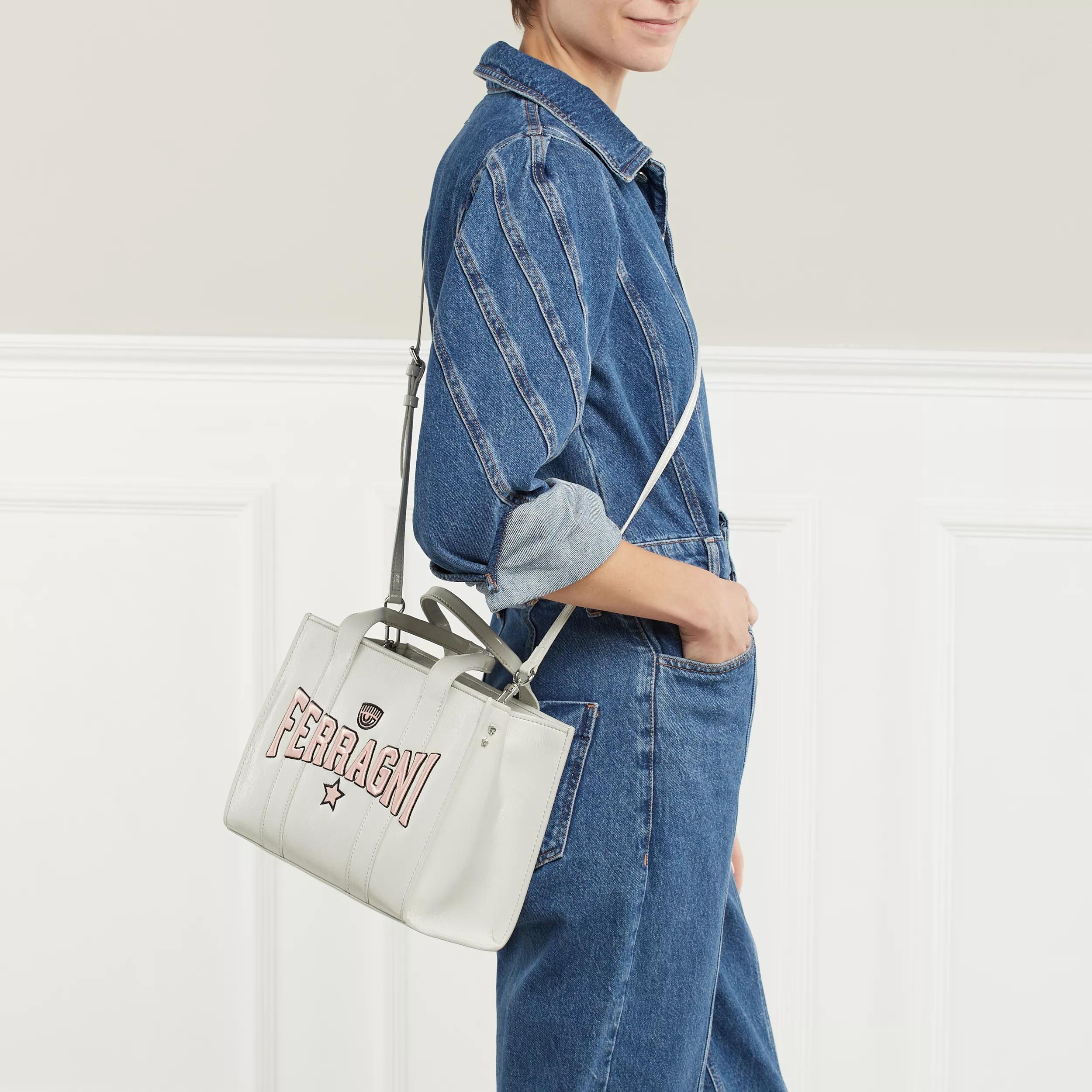 Chiara Ferragni Totes & shoppers Range N Ferragni Stretch Sketch 03 Bags in grijs