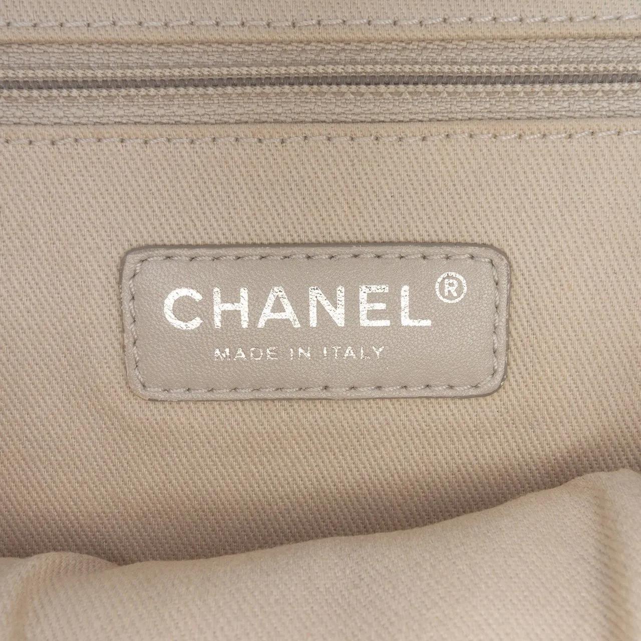 Thumbnail - Chanel Hobo Bags - Jumbo Quilted Caviar Easy Flap - Gr. unisize - in Braun - für Damen