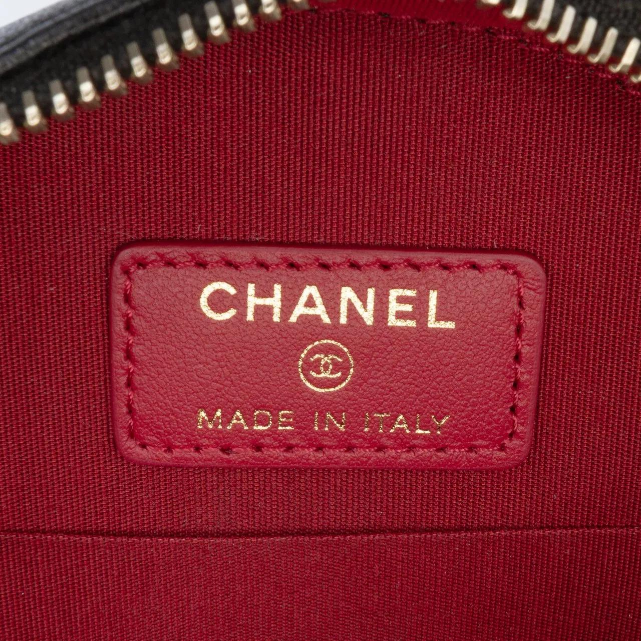 Thumbnail - Chanel Hobo Bags - Lambskin 19 Round Clutch with Chain - Gr. unisize - in Schwarz - für Damen