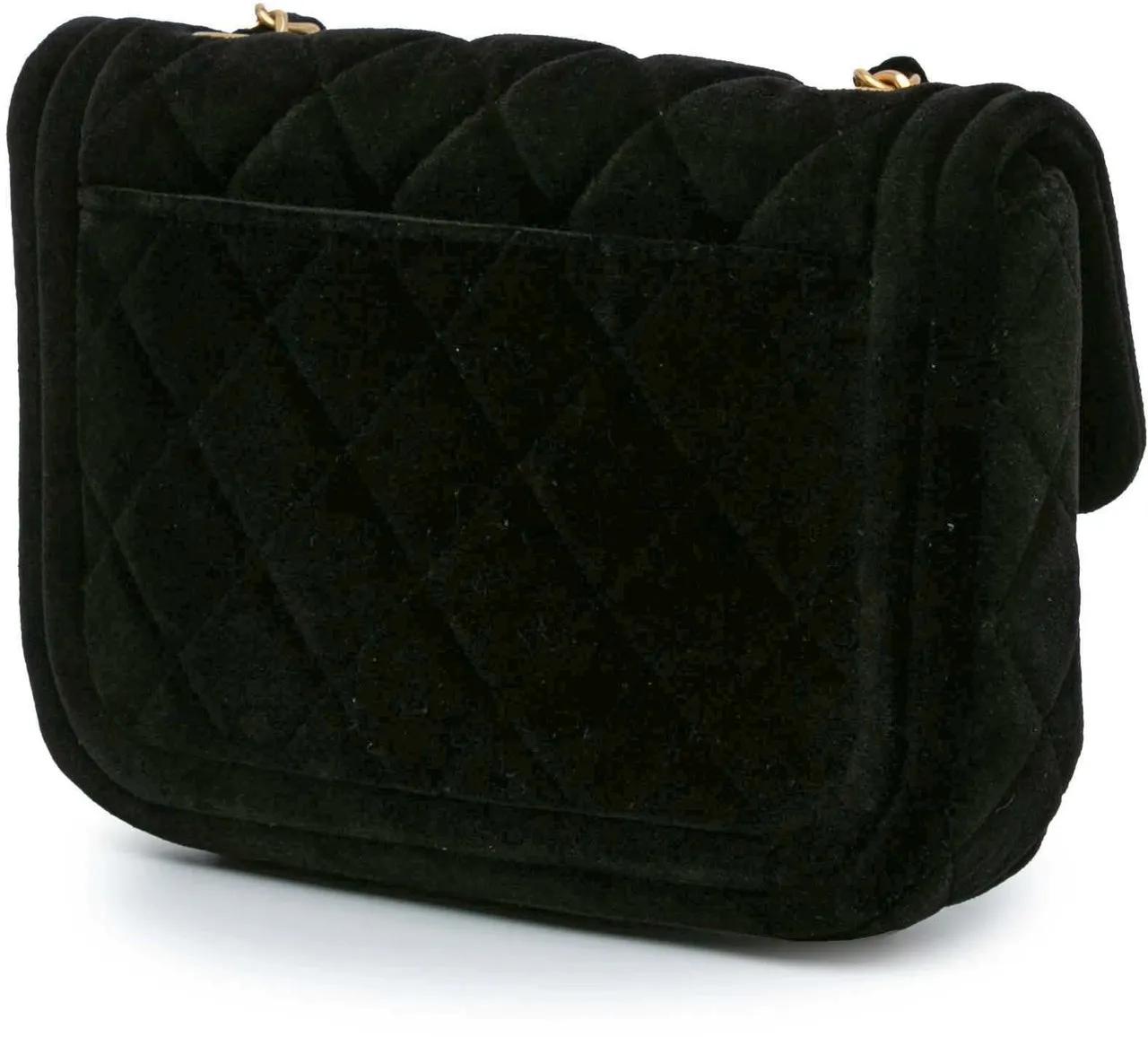 Thumbnail - Chanel Hobo Bags - 2021-2024 Mini Quilted Velvet Double Frame Flap - Gr. unisize - in Schwarz - für Damen