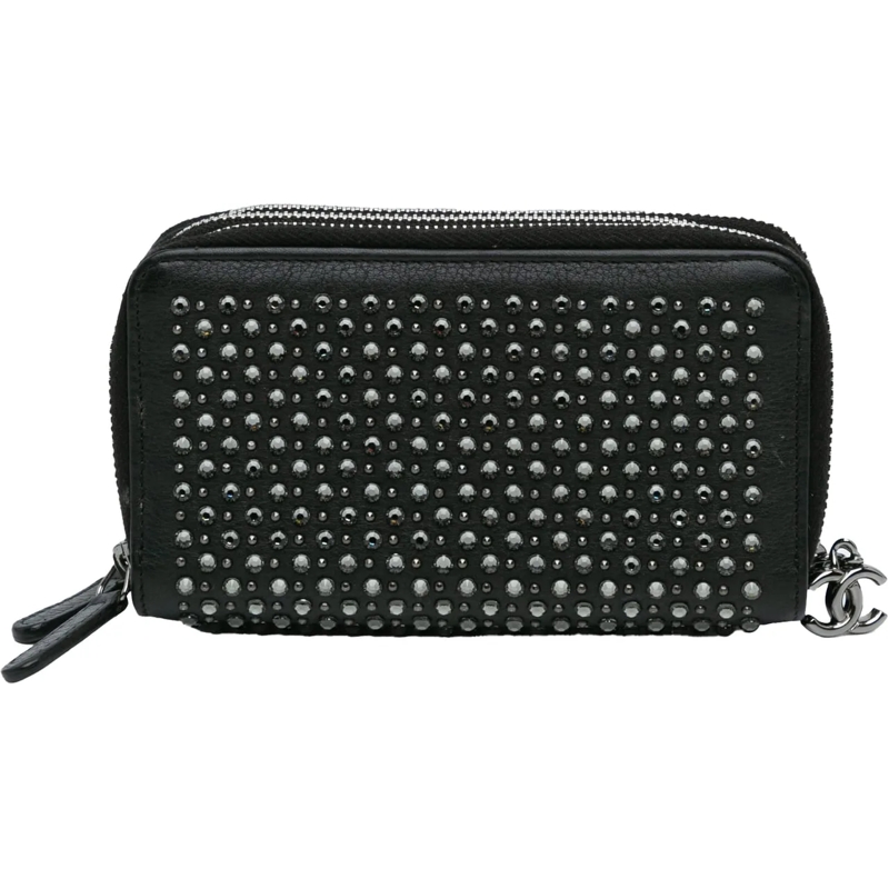 Chanel Geldbörse Bull Leather Studded Zip Wallet schwarz