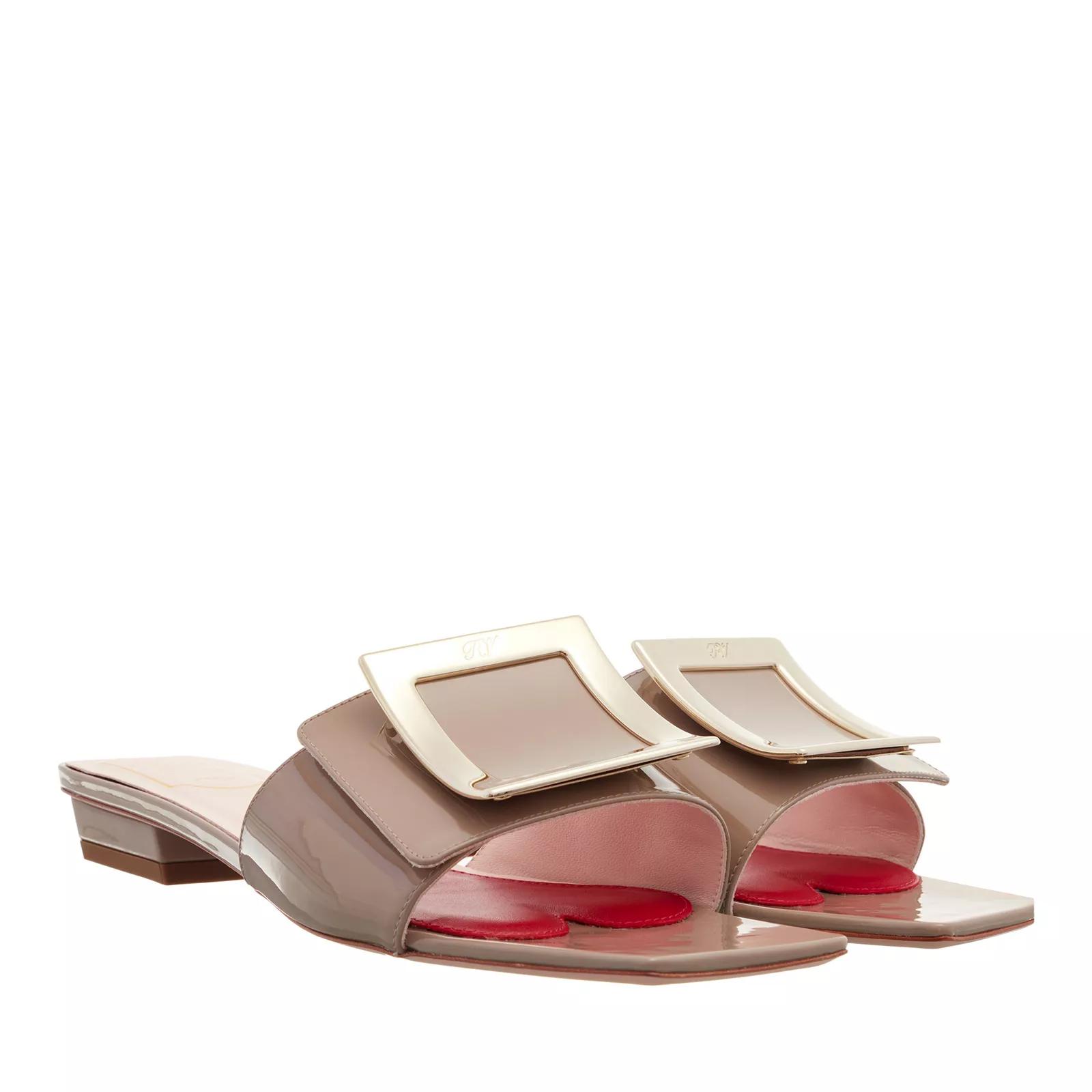 Roger Vivier Slipper & Pantoletten - Belle Vivir Metal Buckle Mules In Patent Leather - Gr. 38 (EU) - in Taupe - für Damen