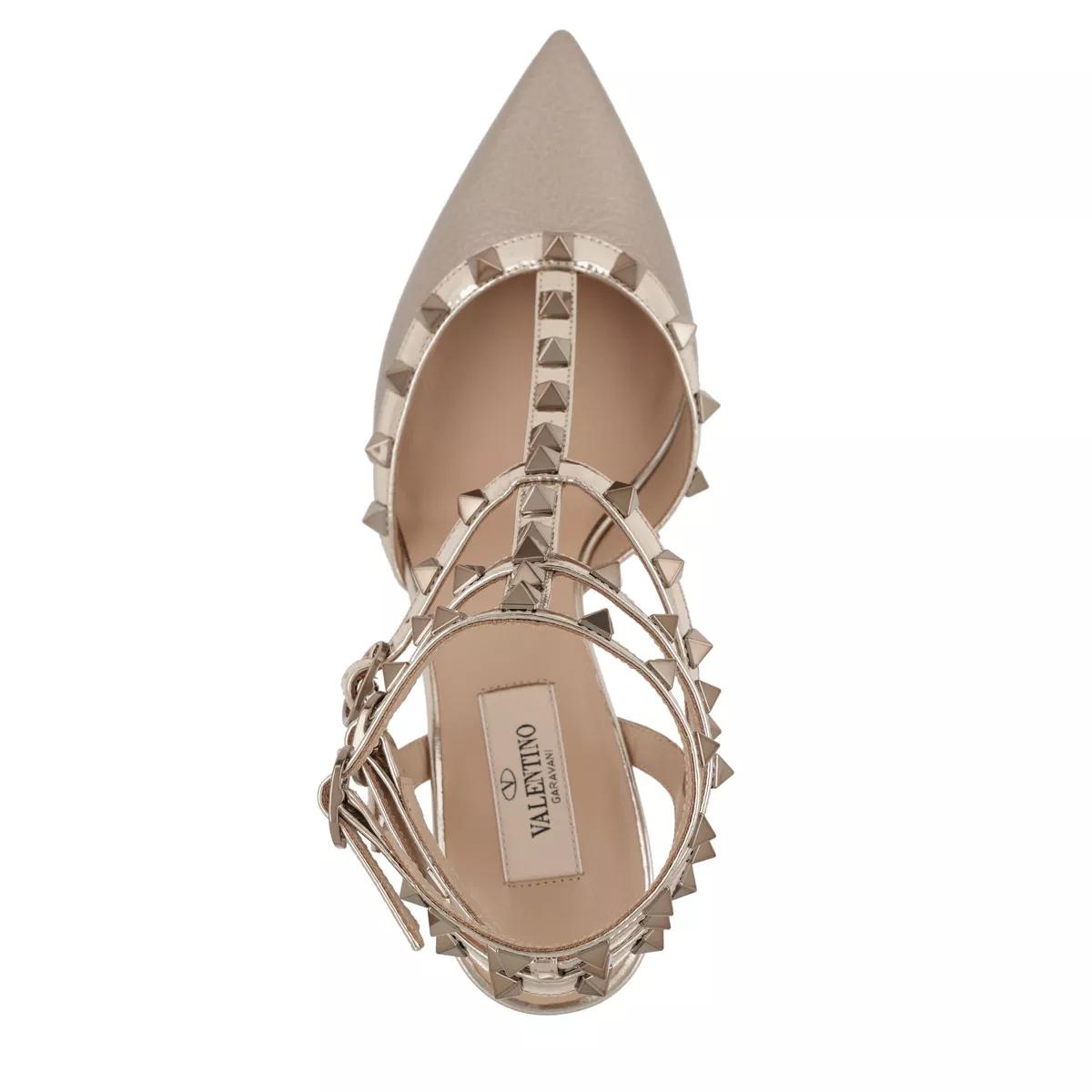 Valentino rockstud 2025 heels poudre