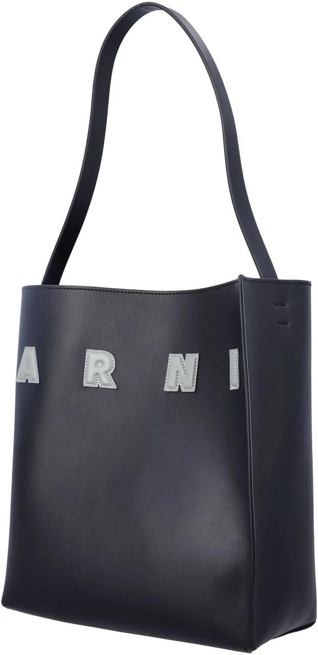 Marni Iconische schoudertas van kalfsleer met platte band Black Dames