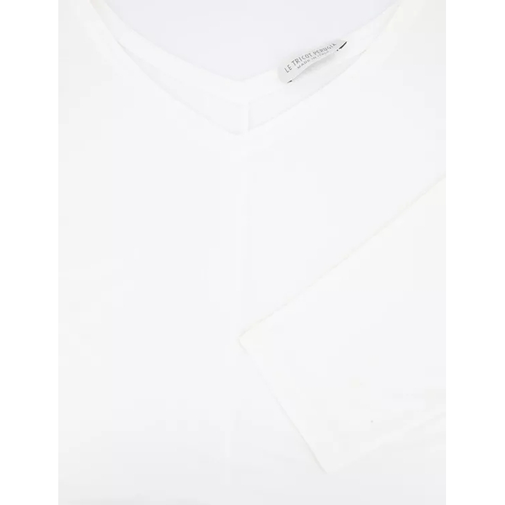 white t shirt with three quarter sleeves