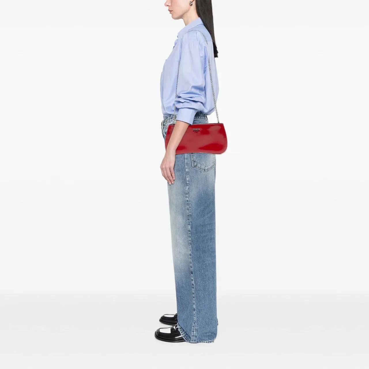 Thumbnail - Prada Hobo Bags - Spazzolato Sidonie Chain Crossbody - Gr. unisize - in Rot - für Damen