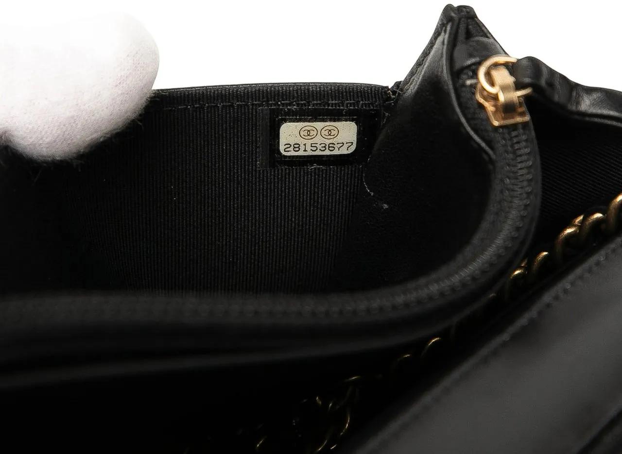 Thumbnail - Chanel Hobo Bags - Lambskin Pyramid Wallet On Chain - Gr. unisize - in Schwarz - für Damen