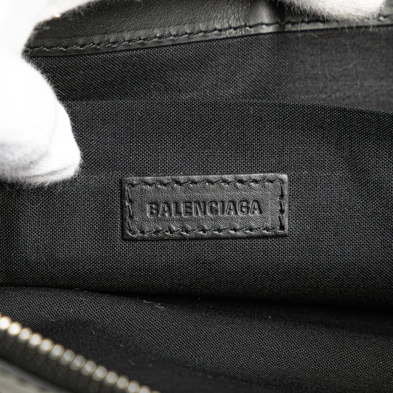 Thumbnail - Balenciaga Clutches - M Canvas Navy Clip Clutch - Gr. unisize - in Weiß - für Damen
