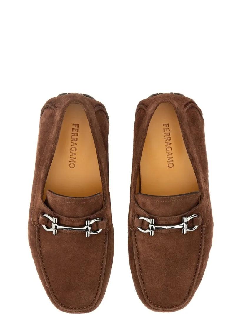 Thumbnail - Salvatore Ferragamo Loafer - Ornament Gancini Moccasin - Gr. 6_5 - in Braun - für Damen
