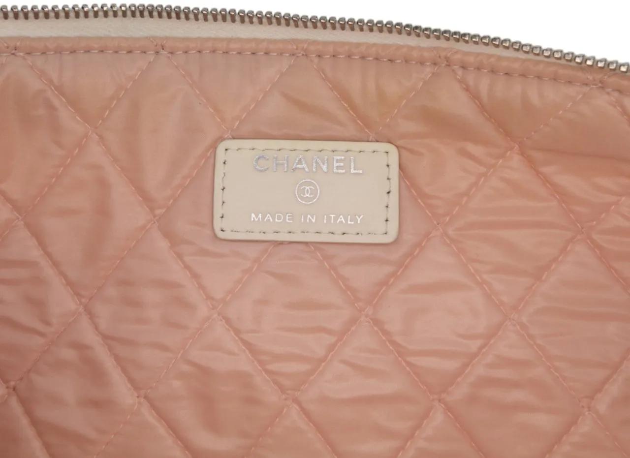 Thumbnail - Chanel Clutches - Large Quilted Printed Canvas Coco Cuba Libre O Cas - Gr. unisize - in Weiß - für Damen