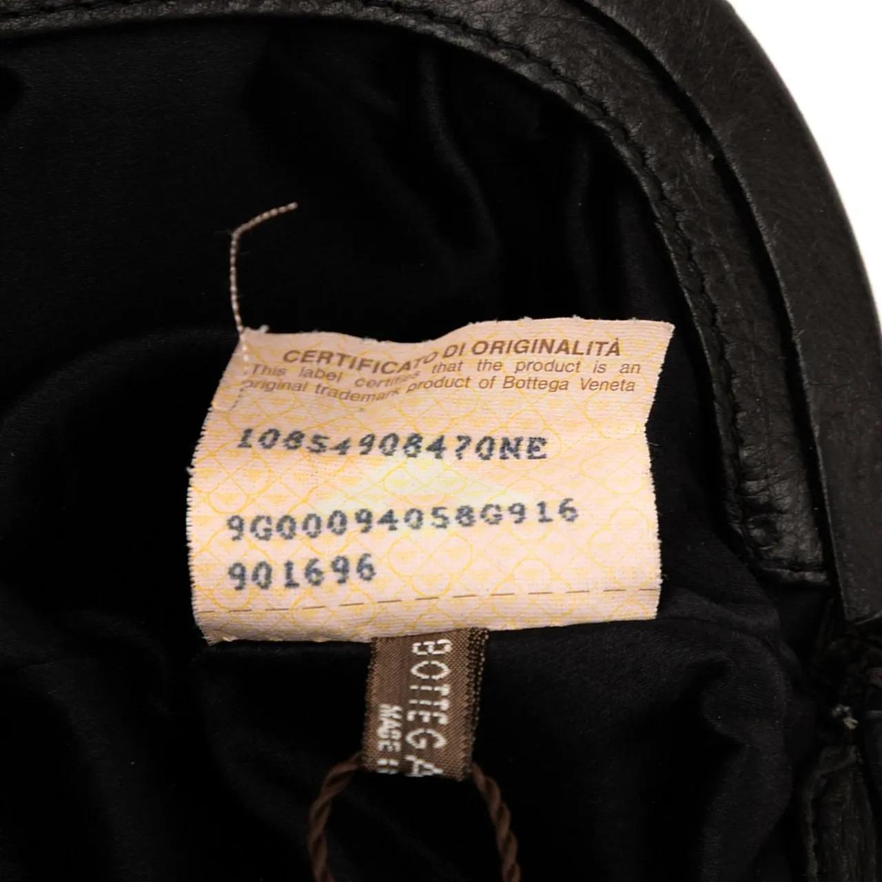 Thumbnail - Bottega Veneta Hobo Bags - Woven Leather Floral Shoulder Bag - Gr. unisize - in Schwarz - für Damen