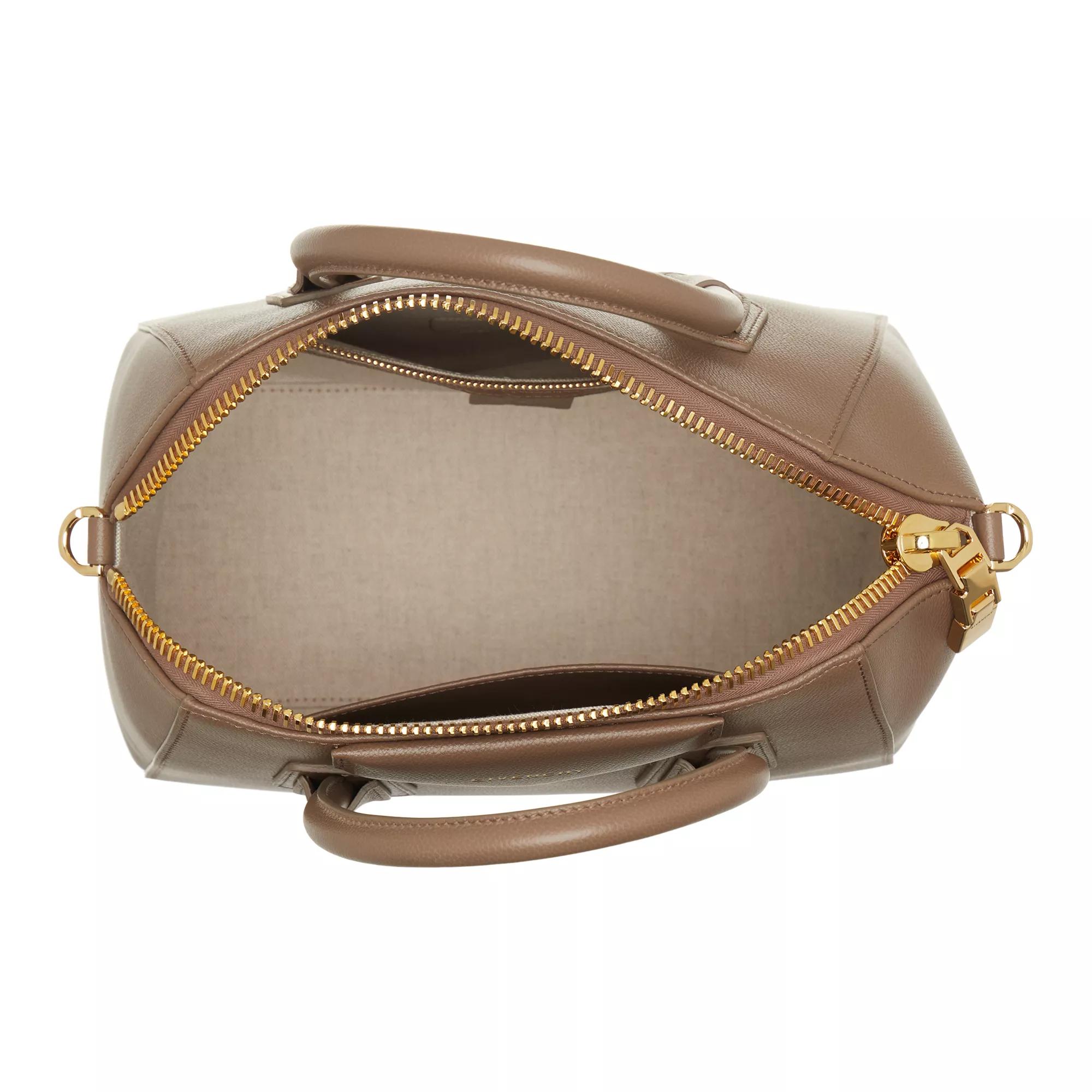 Givenchy Shoppers Small Antigona Bag In Grained Leather in taupe