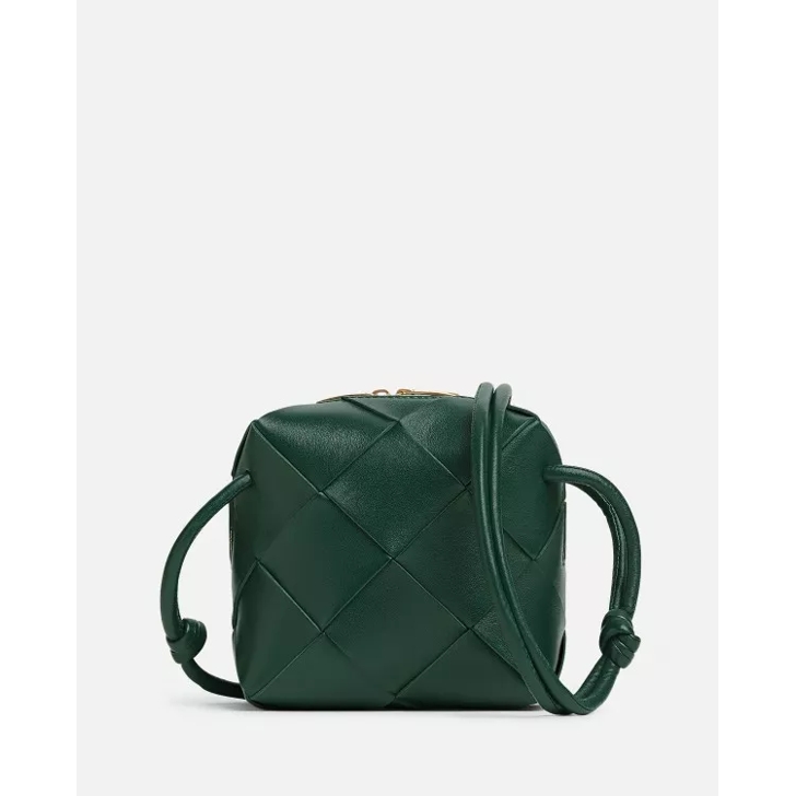 Bottega veneta cassette bag green sale