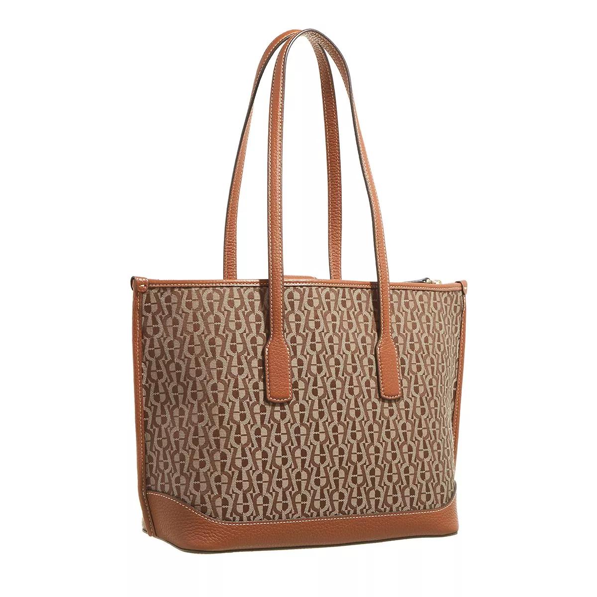Aigner Shoppers Emea in beige