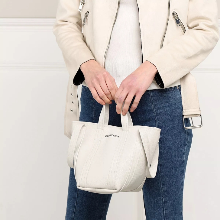 Balenciaga everyday sale tote xs