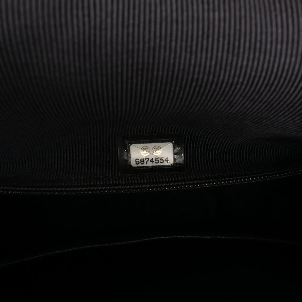 Thumbnail - Chanel Hobo Bags - CC Chevron Jersey Camera Bag - Gr. unisize - in Grau - für Damen