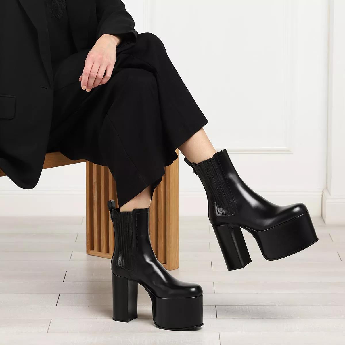 Club Plateau Boots Black Ankle Boot