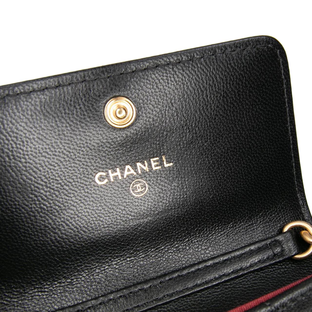Thumbnail - Chanel Hobo Bags - Quilted Lambskin 19 Flap Coin Purse With Chain - Gr. unisize - in Schwarz - für Damen