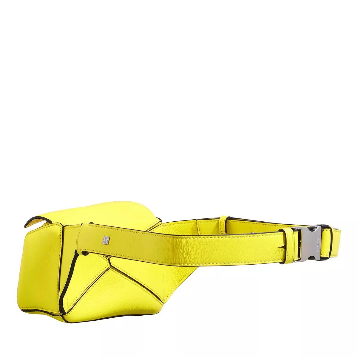 Loewe Crossbody bags Mini Puzzle Bumbag in geel