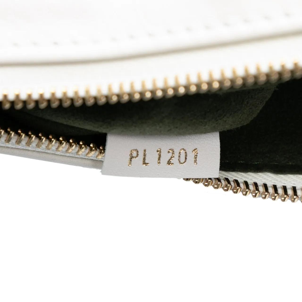 Thumbnail - Louis Vuitton Hobo Bags - Monogram Embossed Puffy Lambskin Coussin PM - Gr. unisize - in Braun - für Damen