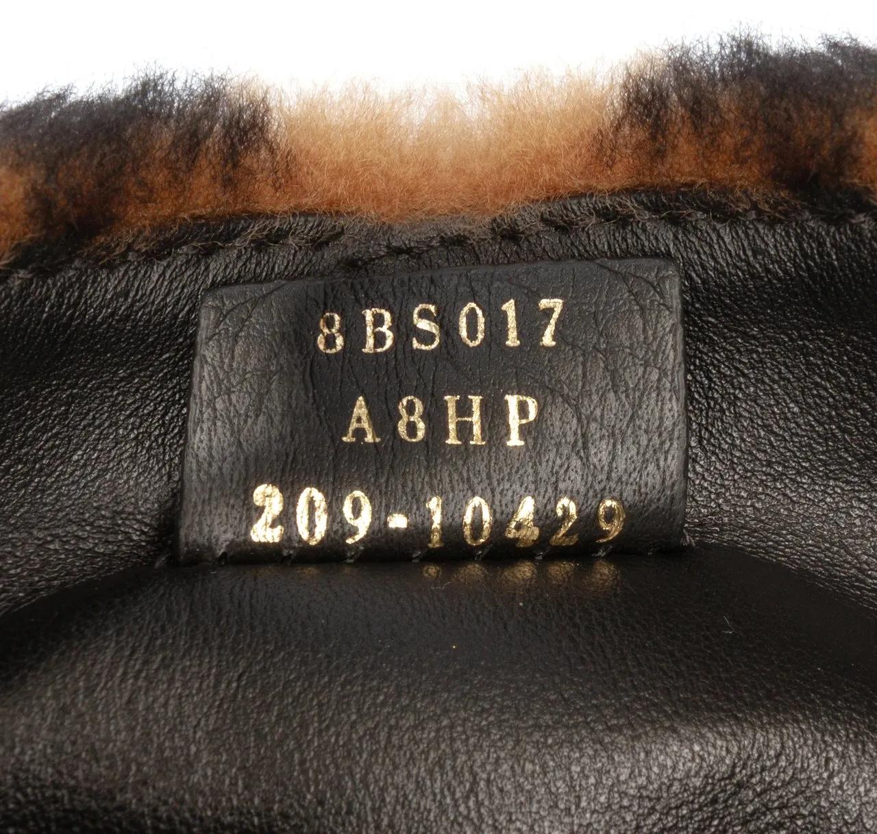 Thumbnail - Fendi Hobo Bags - Mini Zucca Shearling Chain Baguette Satchel - Gr. unisize - in Braun - für Damen