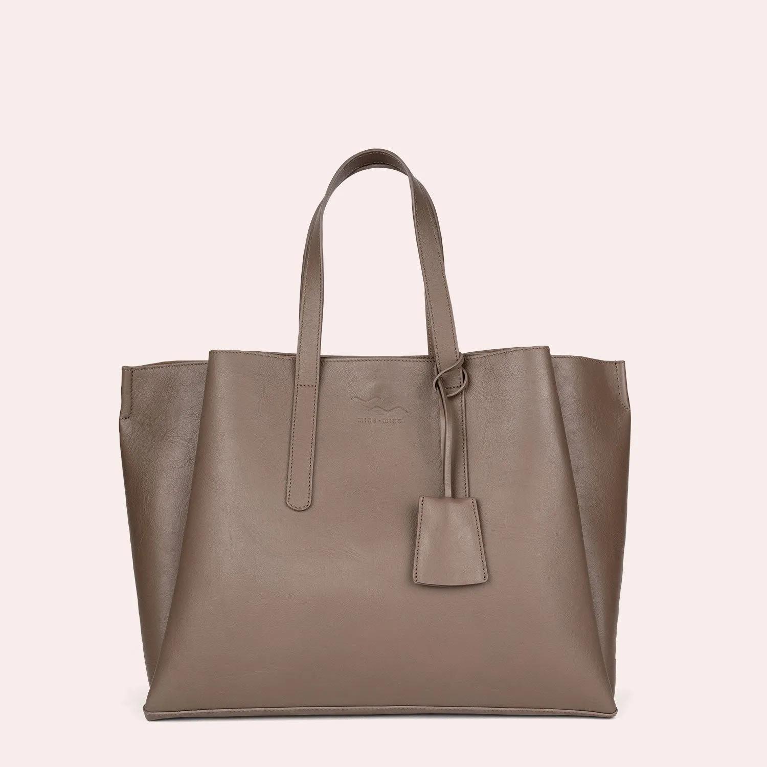 mine mina Shopper - MINE – der Leder Shopper ist unser Herzstück. - Gr. unisize - in Taupe - für Damen