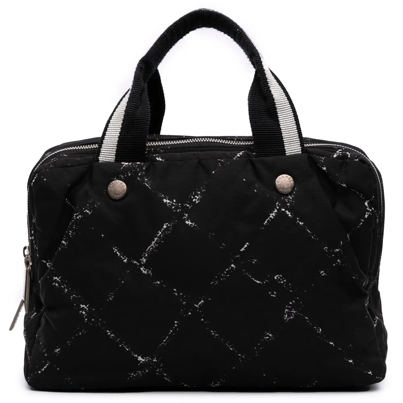 Chanel Fourre-tout Old Travel Line Nylon Handbag schwarz