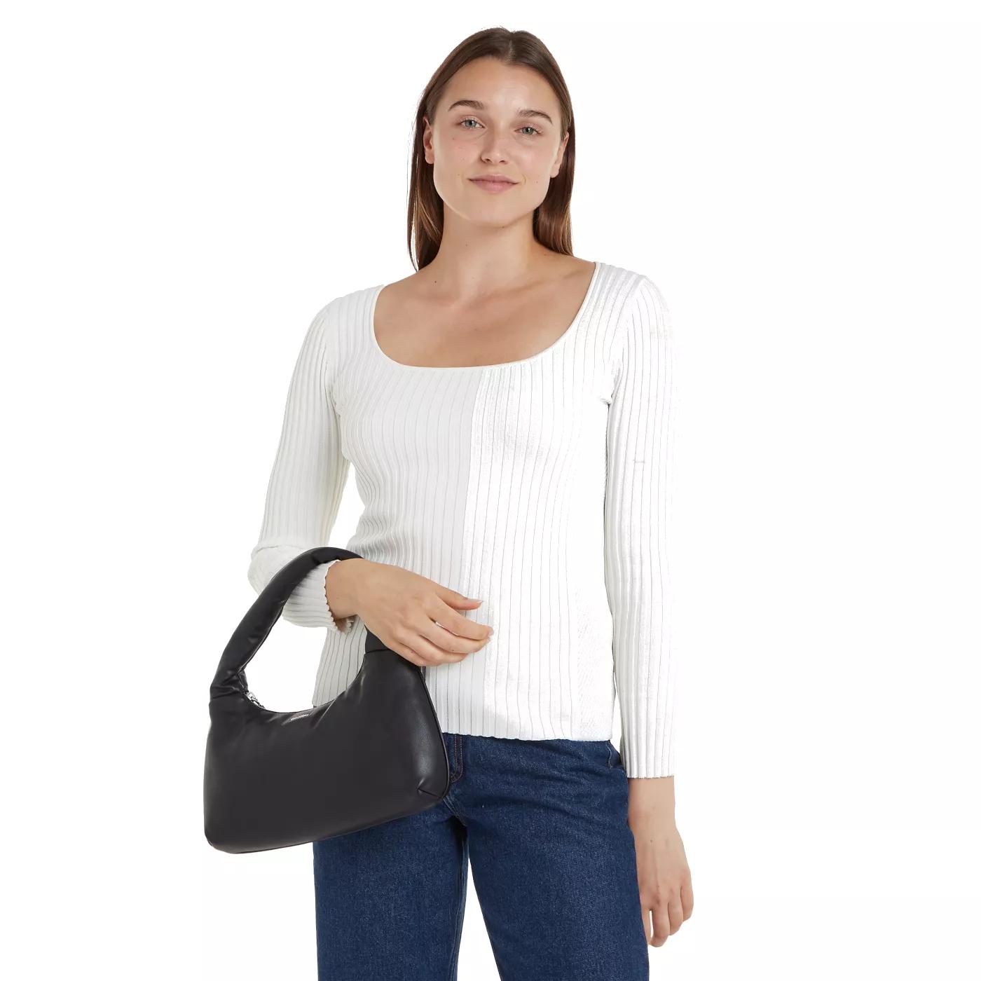 Calvin Klein Crossbody bags Must Handtasche in zwart