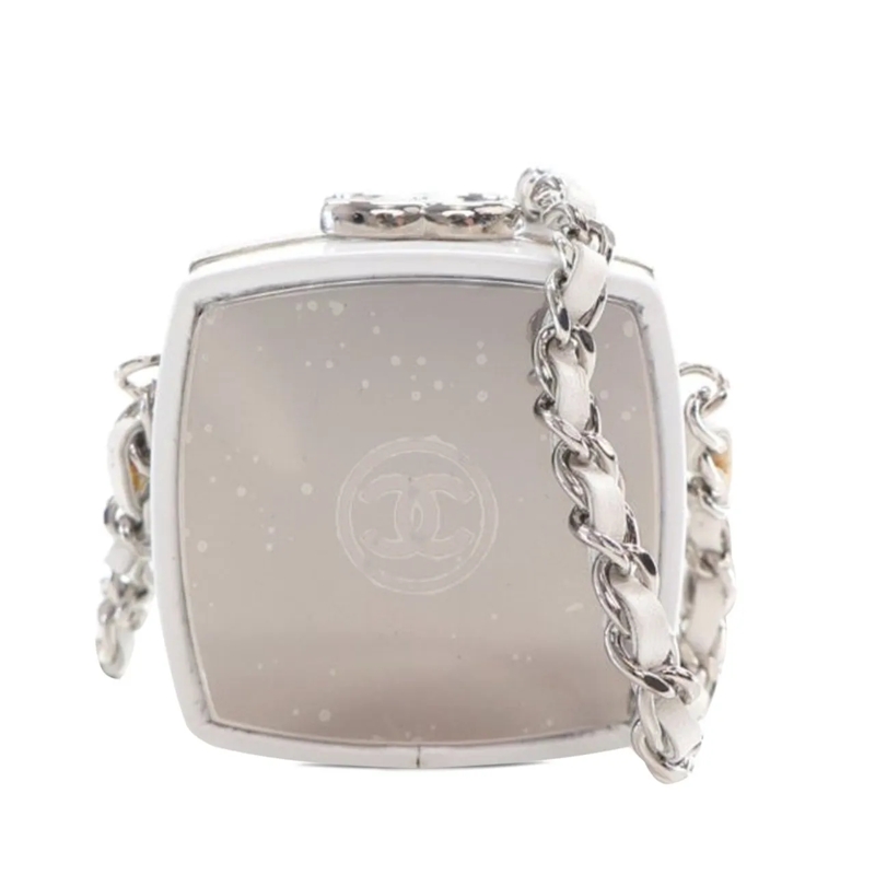 Chanel Sac à bandoulière Patent Goatskin Make-Up Box Clutch With Chain weiß