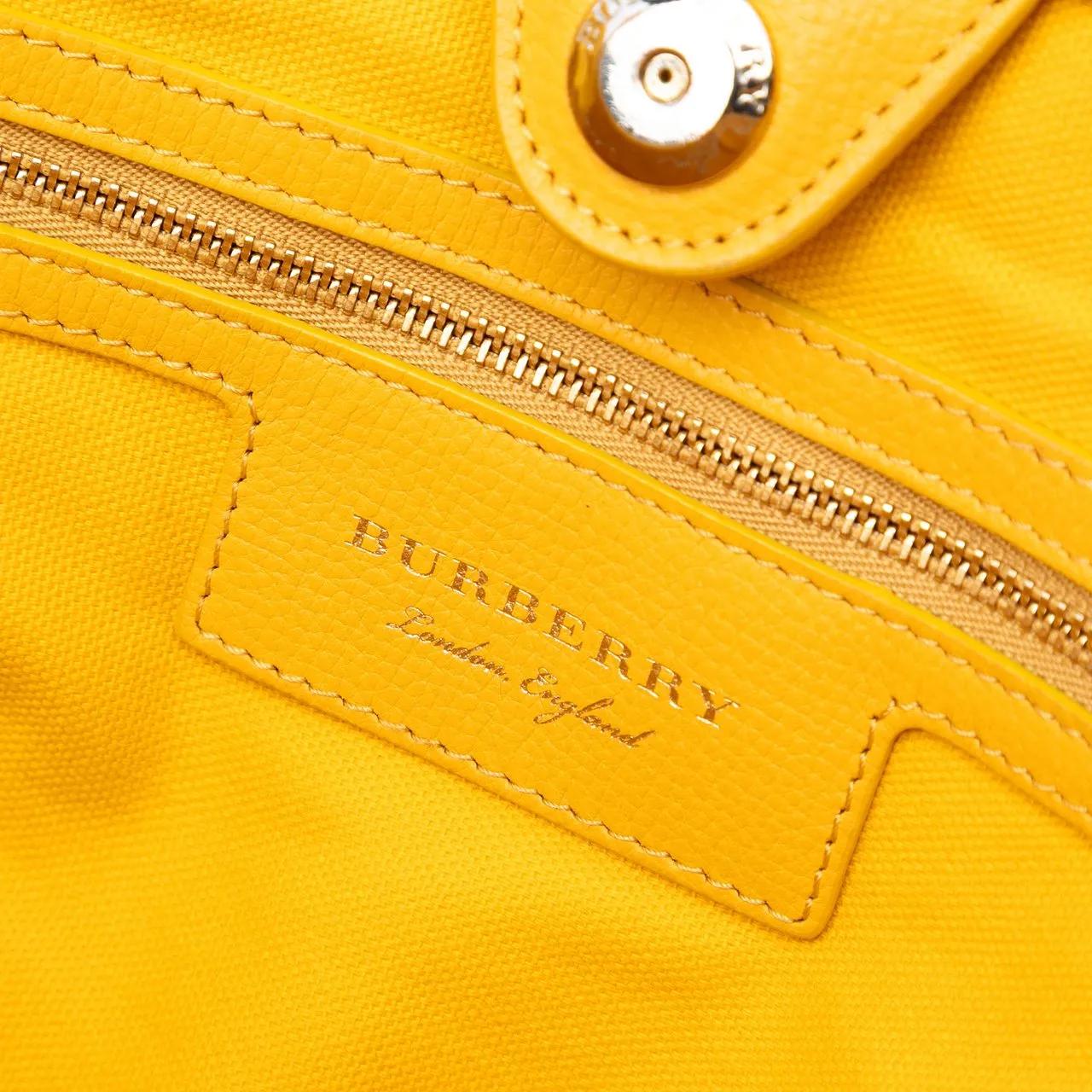 Thumbnail - Burberry Shopper - Small Haymarket Check Floral Print Coated Canvas C - Gr. unisize - in Braun - für Damen