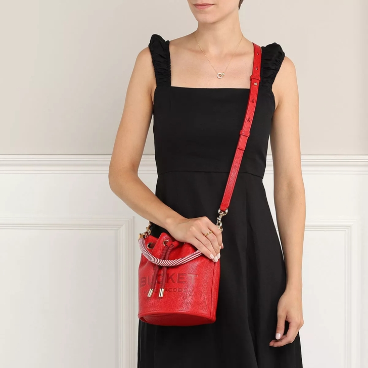 Bucket bag shop red