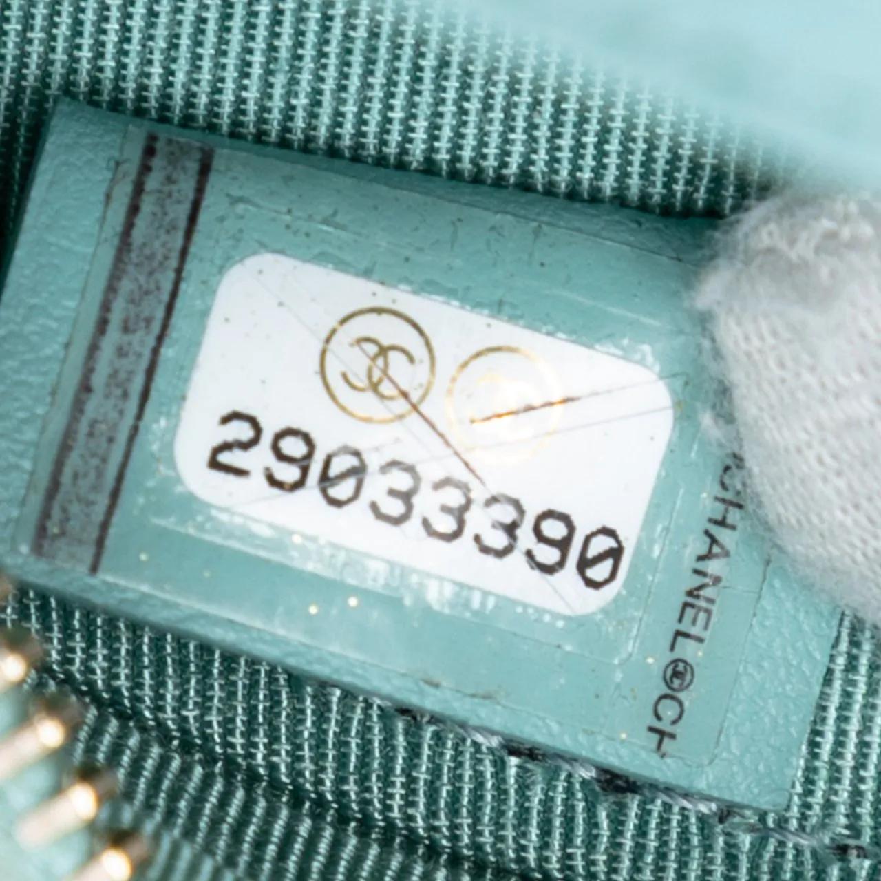 Thumbnail - Chanel Hobo Bags - CC Quilted Caviar Round Clutch With Chain - Gr. unisize - in Blau - für Damen