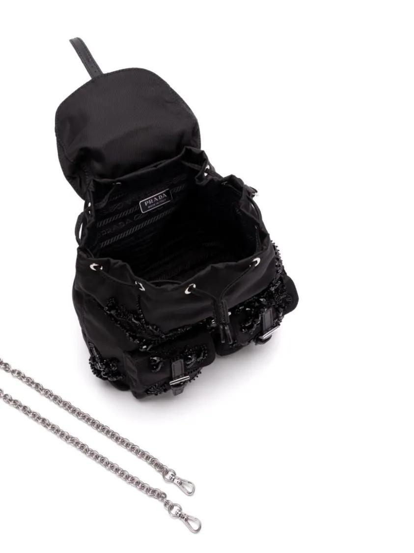 Thumbnail - Prada Rucksäcke - Enamel Triangle-Logo Backpack - Gr. unisize - in Schwarz - für Damen