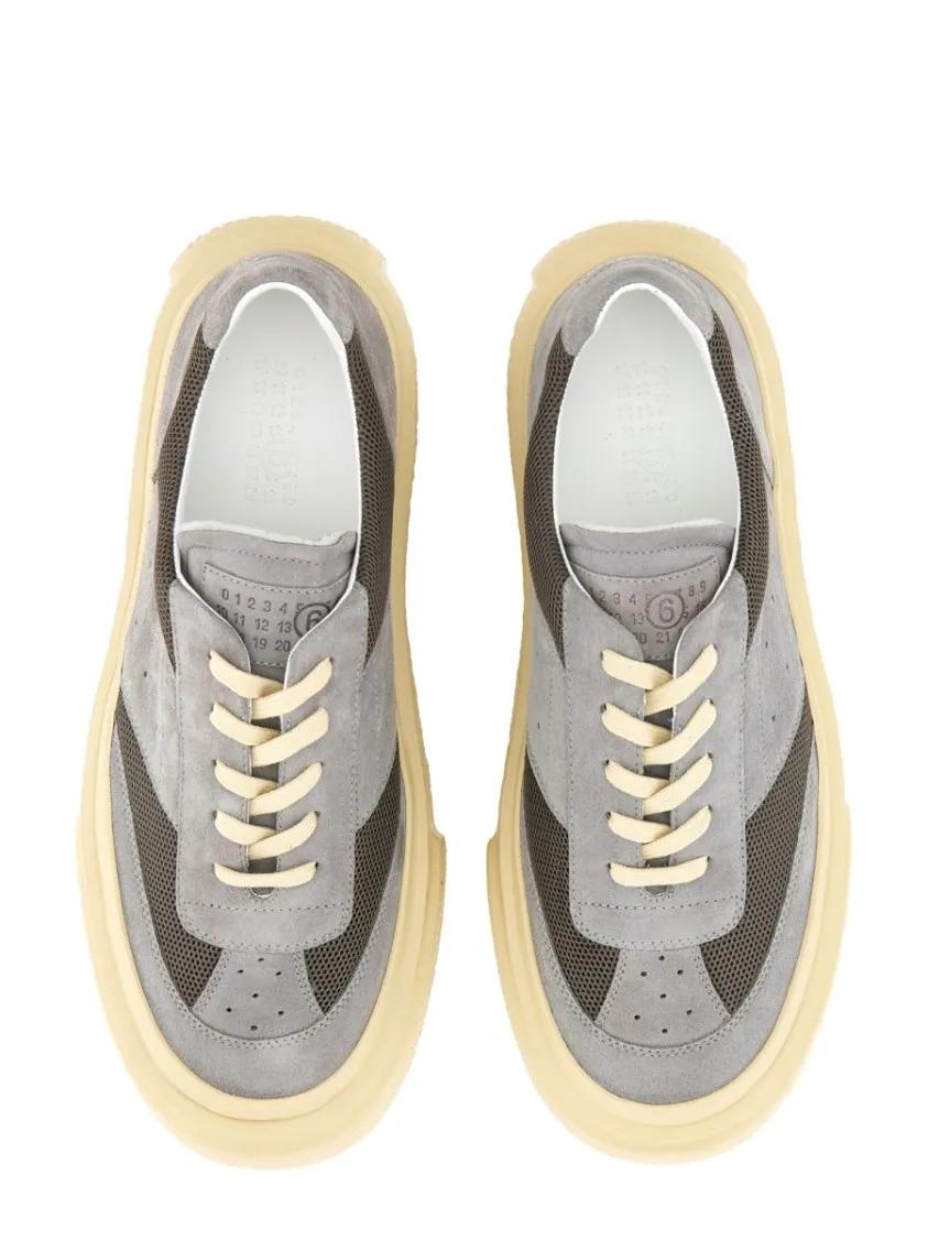 Thumbnail - MM6 Maison Margiela Low-Top Sneaker - Contemporary Leather Sneakers With Chunky Sole - Gr. 44 (EU) - in Beige - für Dame...