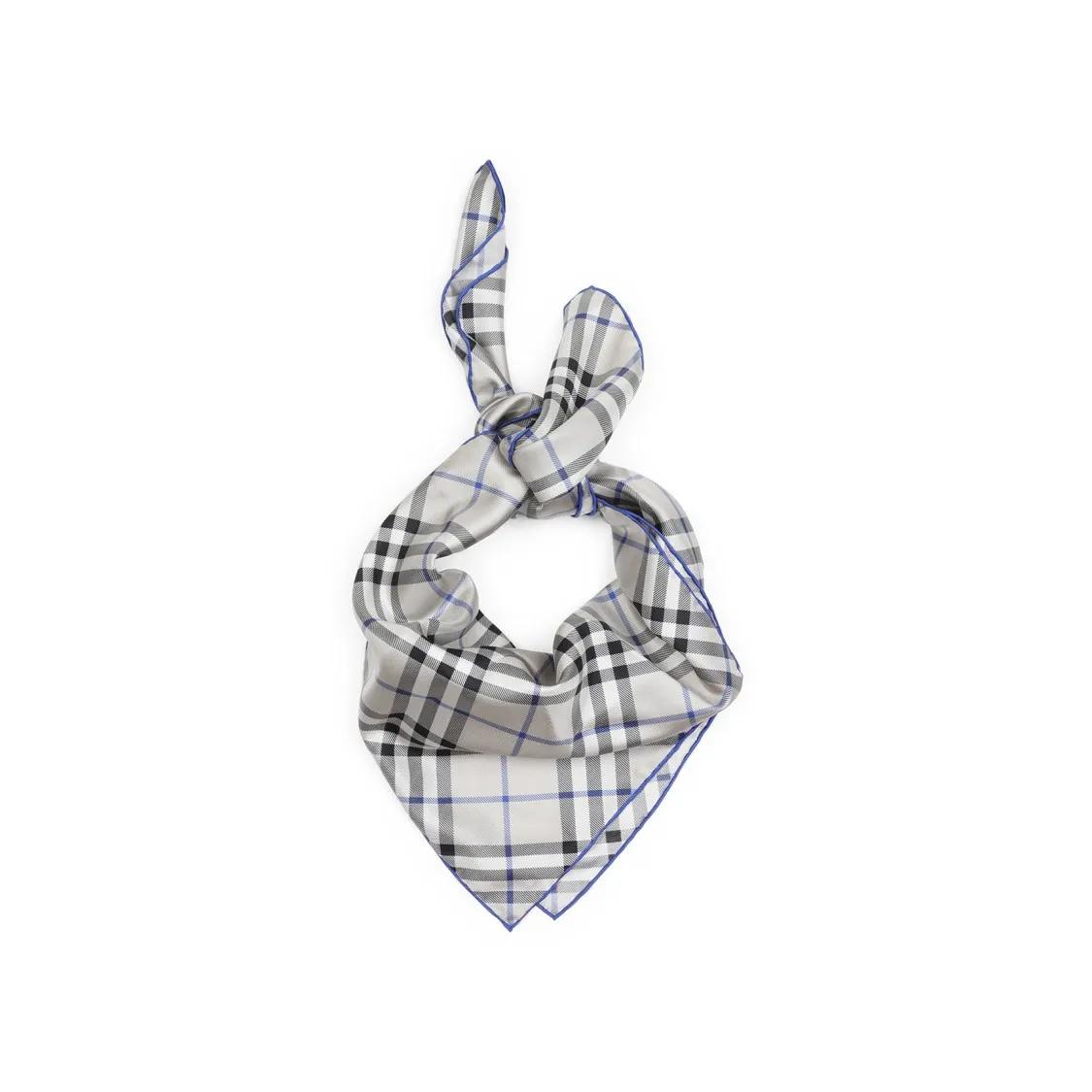 Burberry Tücher & Schals - Gray Iconic Check Silk Scarf - Gr. unisize - in Grau - für Damen