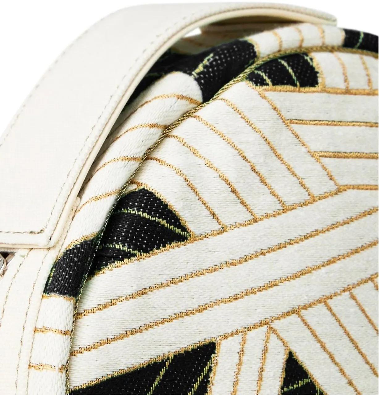Missoni Clutches Nastri Round Beauty Clutch Bag in zwart