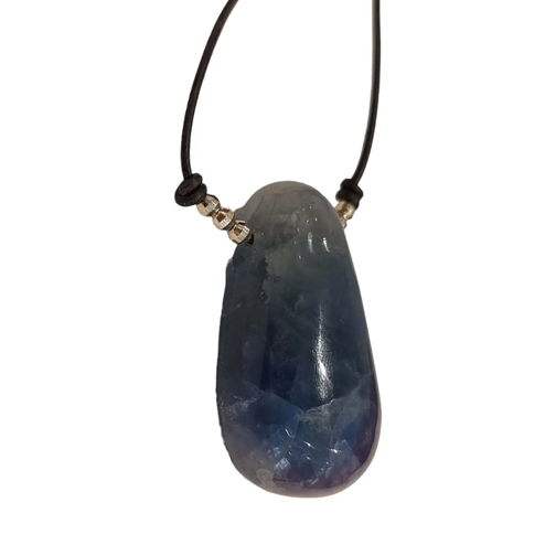 CATHERINE MICHIELS Mittellange Halskette pendentif Pierre Fluorite Chrystal lien FW2330 Cat grün