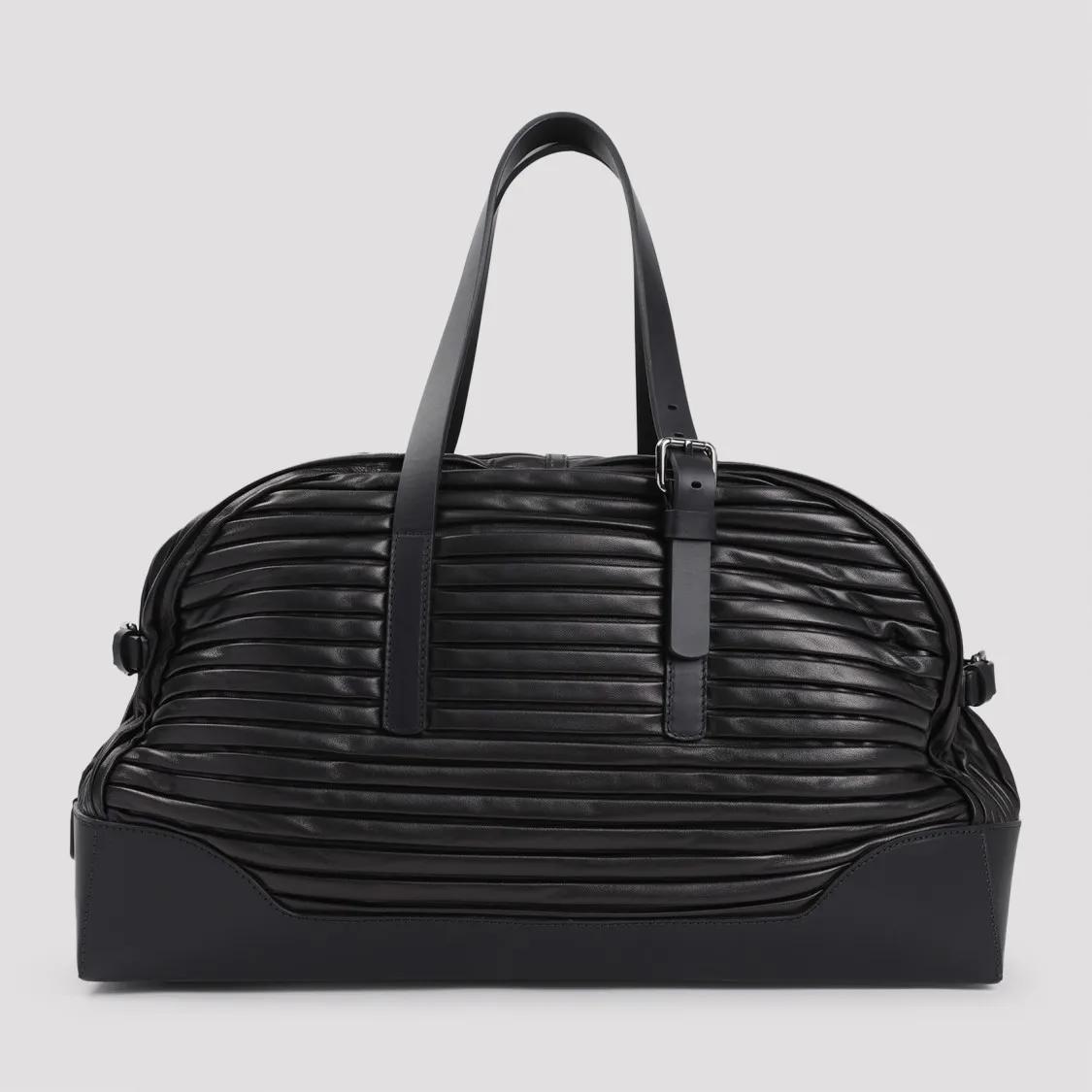 Giorgio Armani Reistassen Duffle Black Lamb Leather Bag in zwart