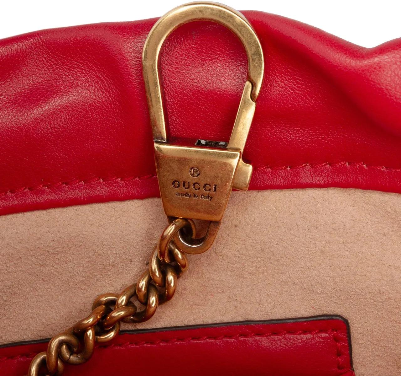 Thumbnail - Gucci Hobo Bags - Small GG Marmont Matelasse Leather Bucket Bag - Gr. unisize - in Rot - für Damen