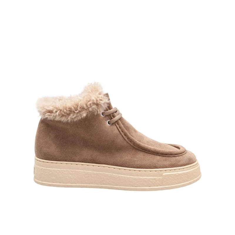 Agl Lage-top sneaker Fergus Suede Sneaker With Sheepskin Lining Taupe Brown