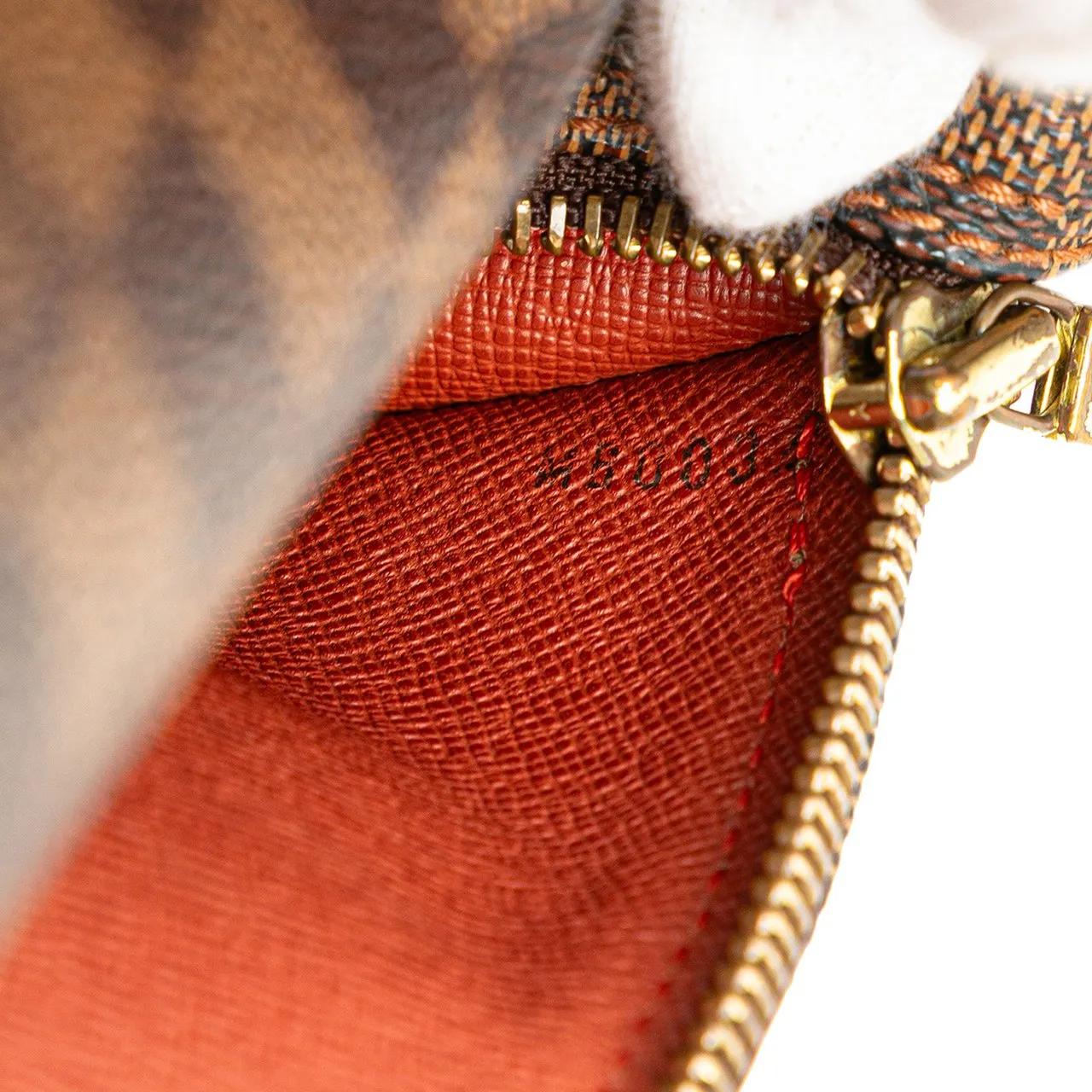 Thumbnail - Louis Vuitton Crossbody Bags - Damier Ebene Papillon 30 - Gr. unisize - in Braun - für Damen