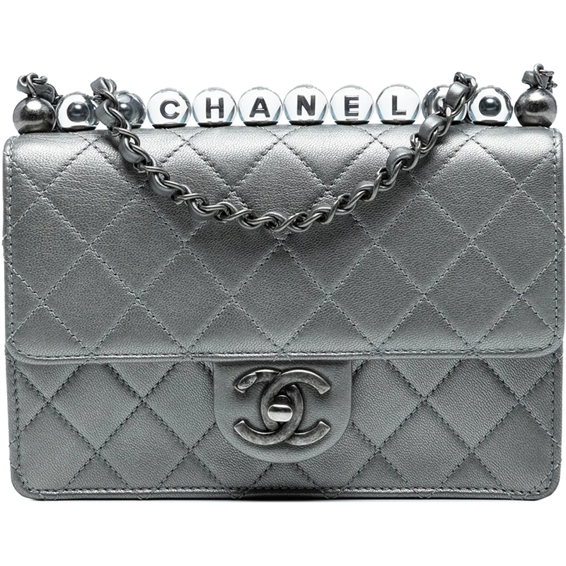 Chanel Sac à bandoulière Medium Quilted Metallic Goatskin Chic Pearls Flap silber