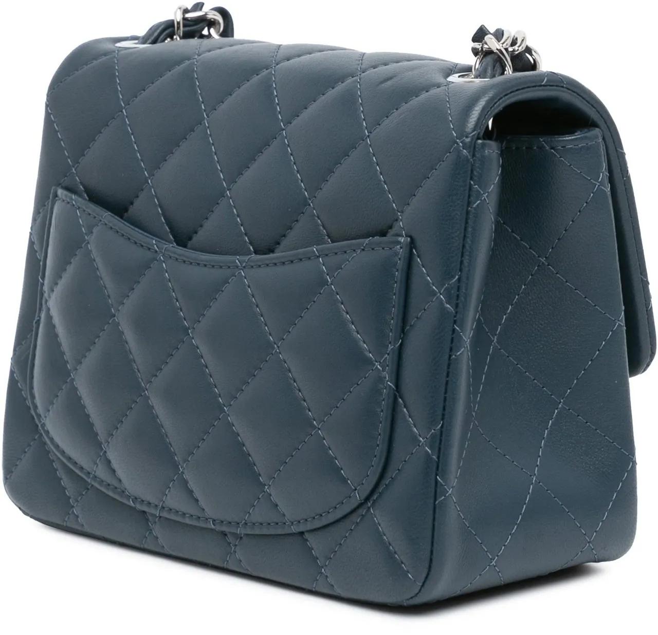 Chanel Hobo bags 2018-2019 Mini Square Classic Lambskin Single Flap in blauw
