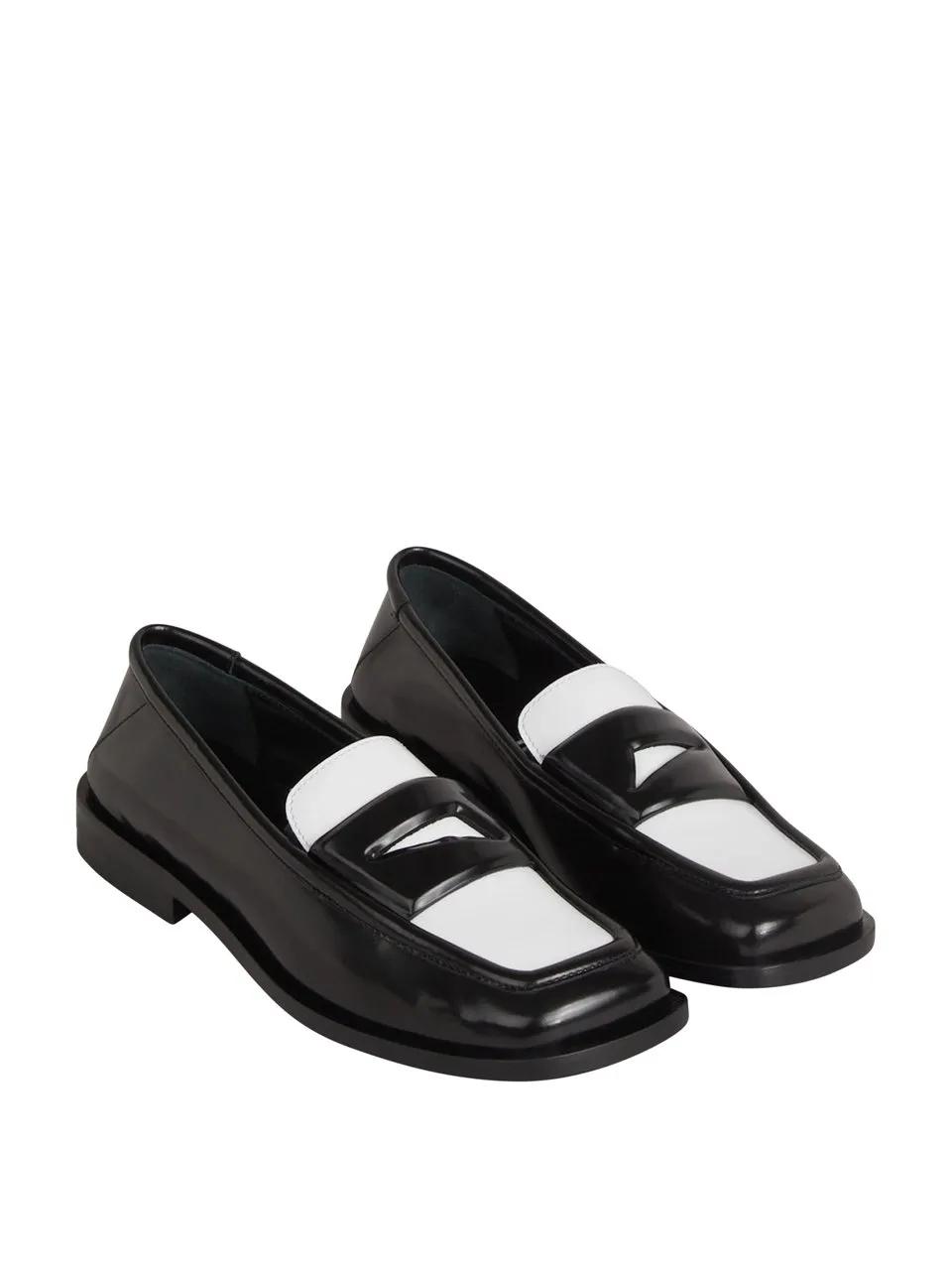 Thumbnail - Amanda Loafers - Gr. 39 (EU) - in Schwarz