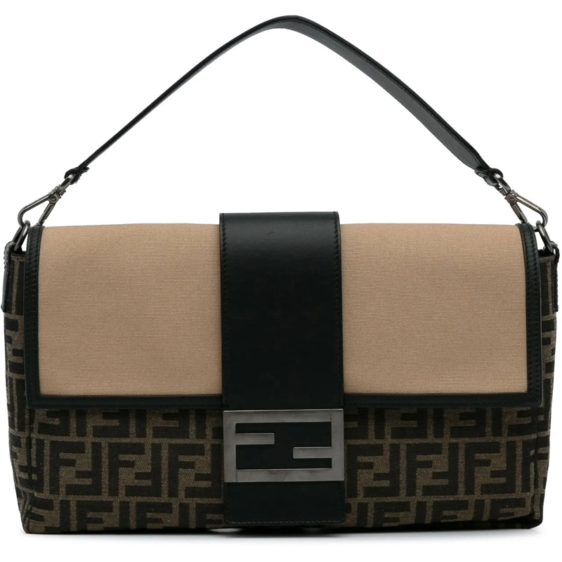 Fendi Schoudertas Large Zucca Canvas Convertible Belt Baguette braun